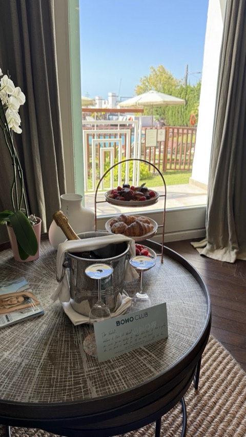 Boho Club Restaurant — the food and the room