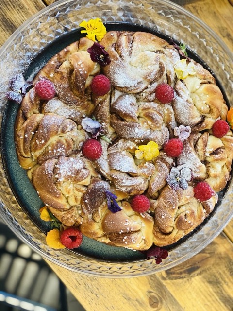 Cafetería Dezentral — the food and the room