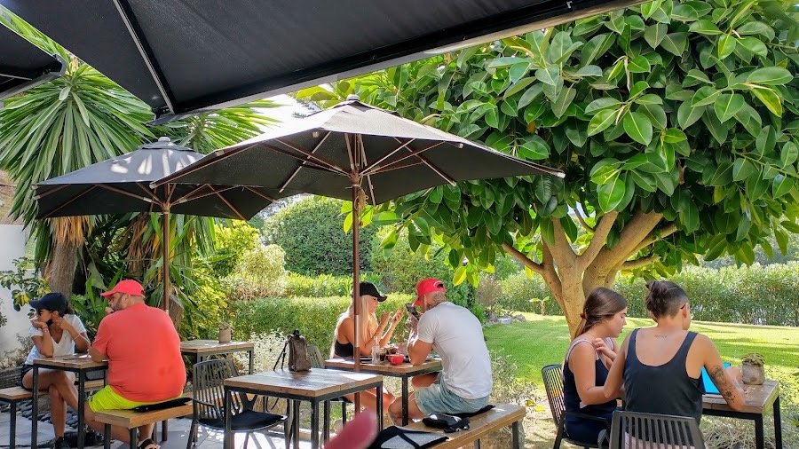 Cafetería Dezentral, Puerto Banús & Nueva Andalucía