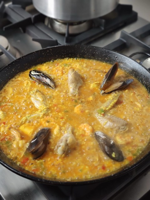 Chiringuito La Ola Marbella — the food and the room