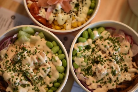 Kohala Poké Marbella - Hawaiian & Healthy Food — the food and the room