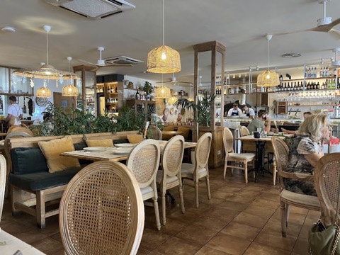 Luini Seaview — the food and the room