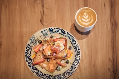 Mi Casa Tu Casa — the food and the room