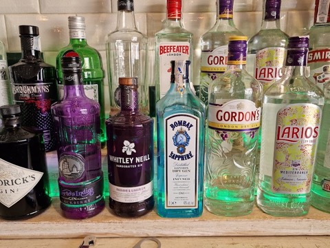 Nelly Mc's Irish Bar — the food and the room