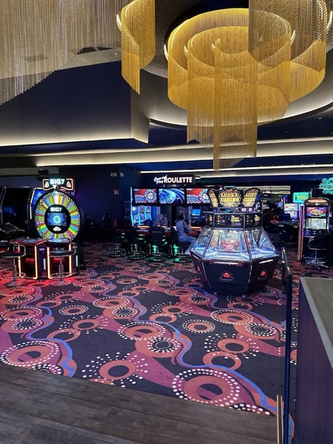 Pause&Play — the food and the room