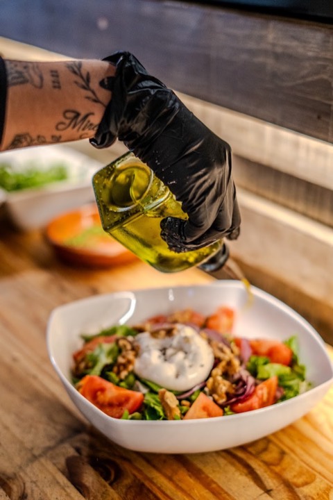 Pizzeria “Bella ‘Mbriana” Marbella — the food and the room