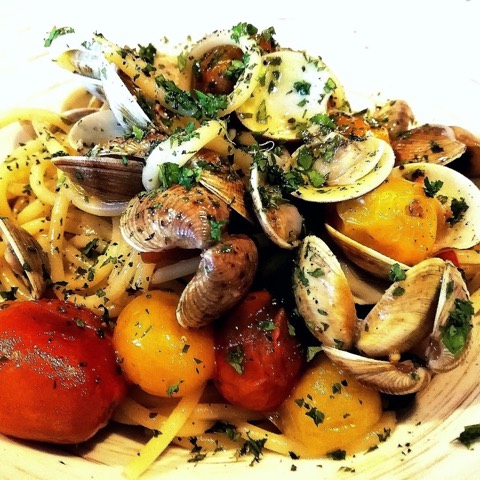 Restaurante Officina 84 Marbella — the food and the room