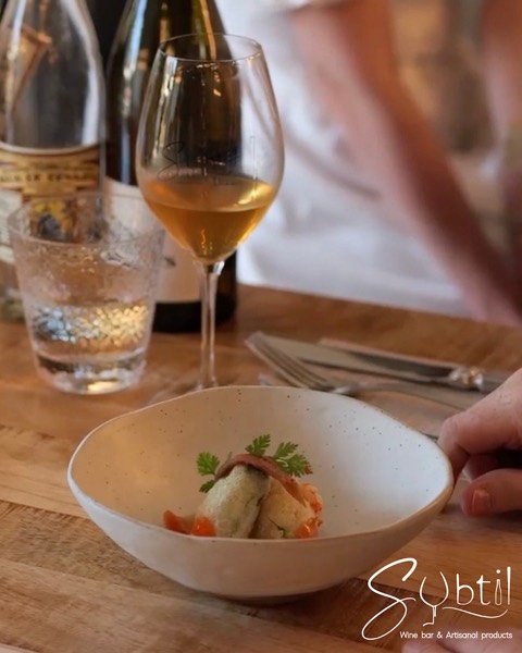 SUBTIL Wine Bar & Artisanal Products — the food and the room