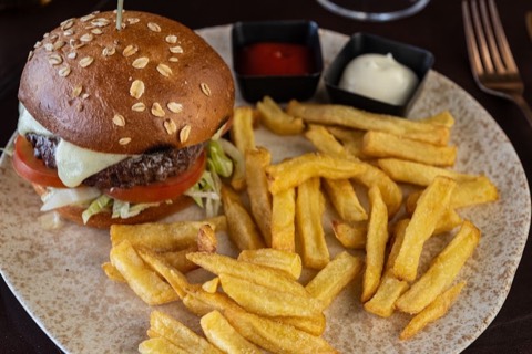Tafí Marbella — the food and the room