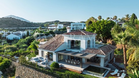Villa asking €4,999,500 in Haza del Conde, Marbella
