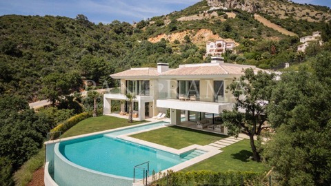 Villa asking €7,750,000 in Marbella Club Golf Resort, Marbella