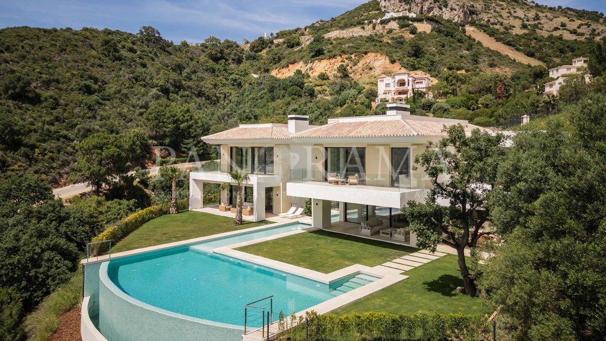 Villa asking €7,750,000 in Marbella Club Golf Resort, Marbella