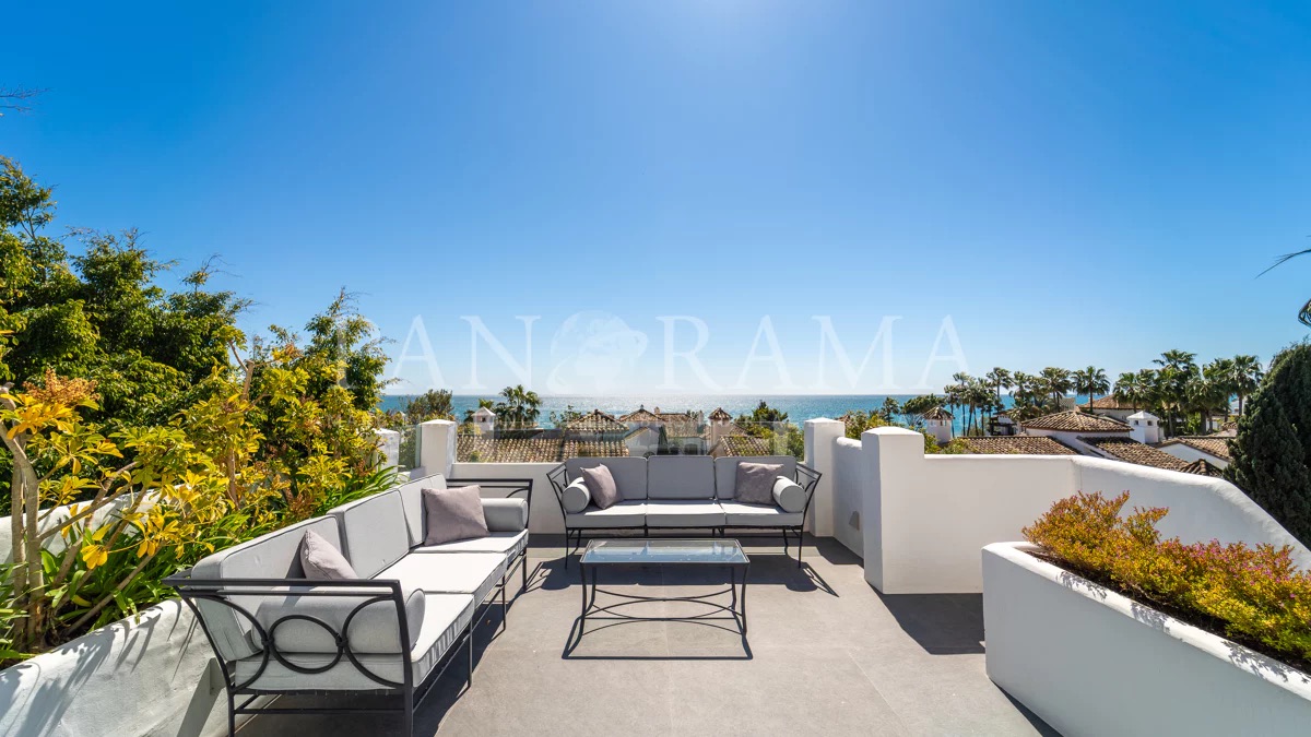 Apartment asking €6,450,000 in Puente Romano, Marbella